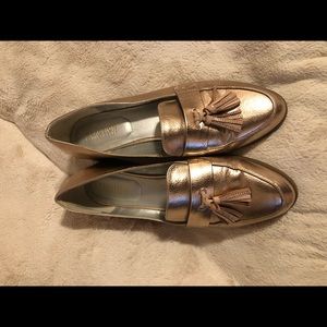 Blush pink loafer with tassels!